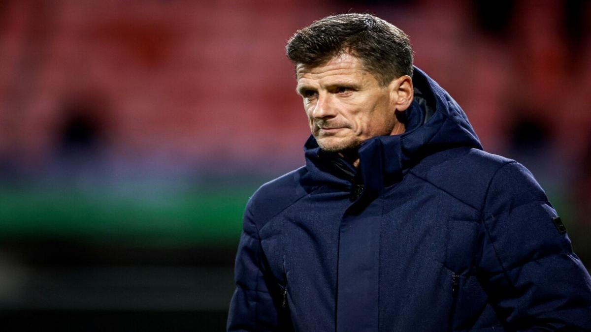 Volendam coach Wim Jonk